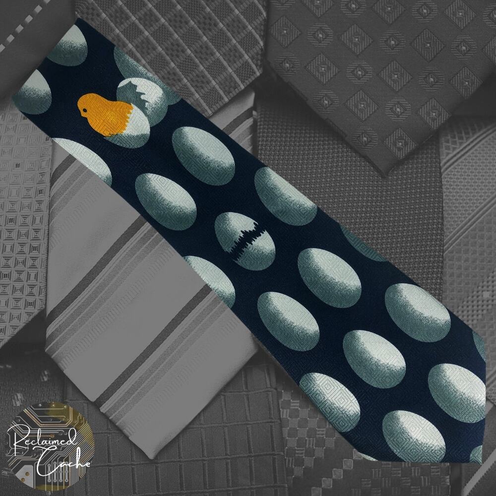 Chick and Eggs Tie